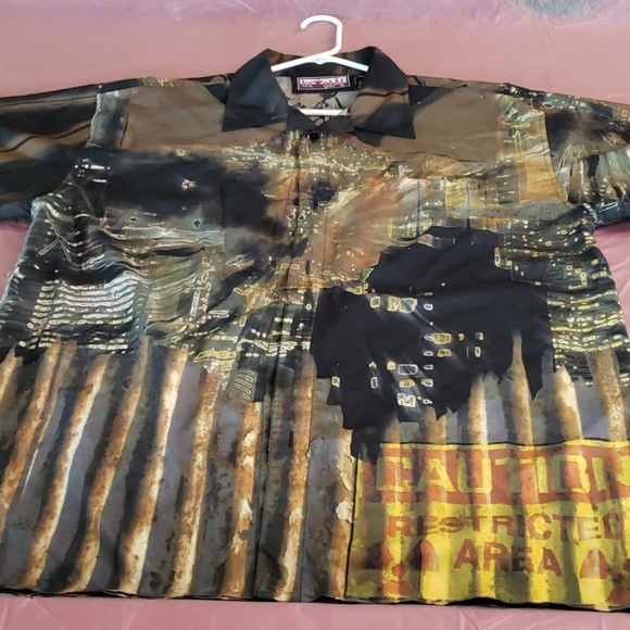 Shirt - Picture 1 of 4